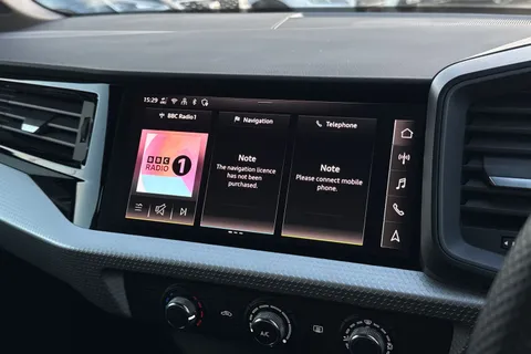 PN25JCZ Audi A1 Black Edition 25 TFSI 95 PS S tronic Thumbnail #11