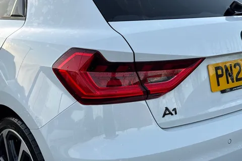 PN25JCZ Audi A1 Black Edition 25 TFSI 95 PS S tronic Thumbnail #15