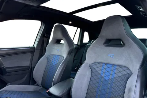 DF23CUH Volkswagen Tiguan 2.0 TSI 320 4Motion R 5dr DSG | Tow Bar | Pan Roof | IQ Lights Thumbnail #15