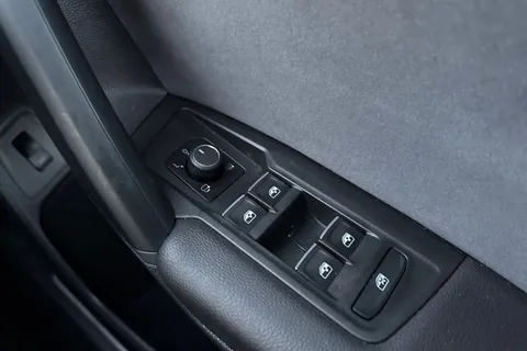 DF23CUH Volkswagen Tiguan 2.0 TSI 320 4Motion R 5dr DSG | Tow Bar | Pan Roof | IQ Lights Thumbnail #24