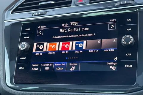 DF23CUH Volkswagen Tiguan 2.0 TSI 320 4Motion R 5dr DSG | Tow Bar | Pan Roof | IQ Lights Thumbnail #27