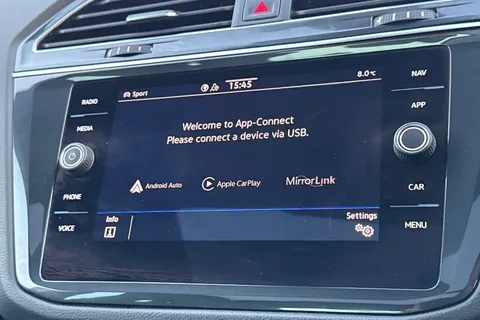 DF23CUH Volkswagen Tiguan 2.0 TSI 320 4Motion R 5dr DSG | Tow Bar | Pan Roof | IQ Lights Thumbnail #29