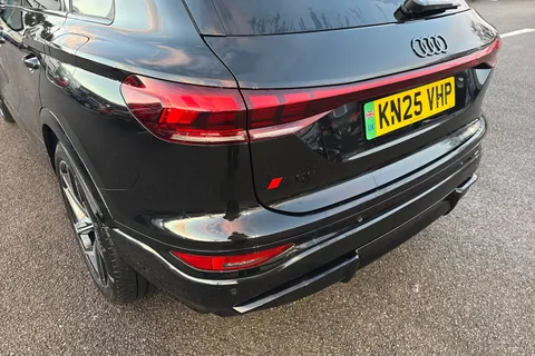 KN25VHP Audi Sq6 E-Tron SQ6 SUV Edition 1 e-tron  360,00 kW Thumbnail #8