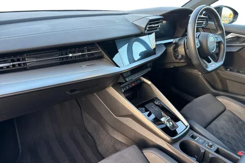 EY22XYS Audi A3 35 TFSI Edition 1 4dr S Tronic Thumbnail #14