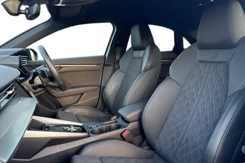 EY22XYS Audi A3 35 TFSI Edition 1 4dr S Tronic Thumbnail #15