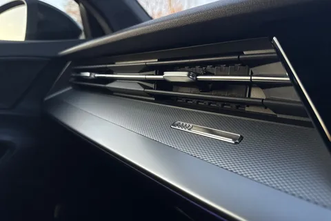 EY22XYS Audi A3 35 TFSI Edition 1 4dr S Tronic Thumbnail #44