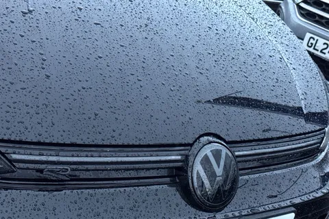 MC75VZY Volkswagen Golf 2.0 TSI 333 R Black Edition 4Motion 5dr DSG **AKRAPOVIC, DCC, LEATHER, PAN Thumbnail #26