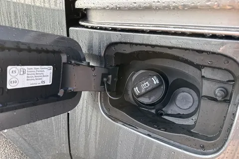 DA75XFH Volkswagen Caddy C20 Caddy Cargo Commerce Plus SWB 150 PS 1.5 eHybrid 6sp DSG - Del Miles Thumbnail #26