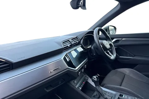 SO70RMV Audi Q3 S line 35 TFSI 150 PS S tronic Thumbnail #15