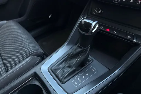 SO70RMV Audi Q3 S line 35 TFSI 150 PS S tronic Thumbnail #23