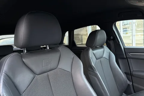 SO70RMV Audi Q3 S line 35 TFSI 150 PS S tronic Thumbnail #24