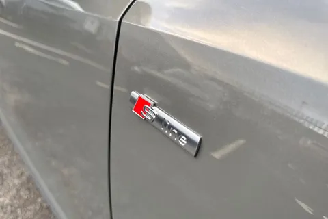 SO70RMV Audi Q3 S line 35 TFSI 150 PS S tronic Thumbnail #26