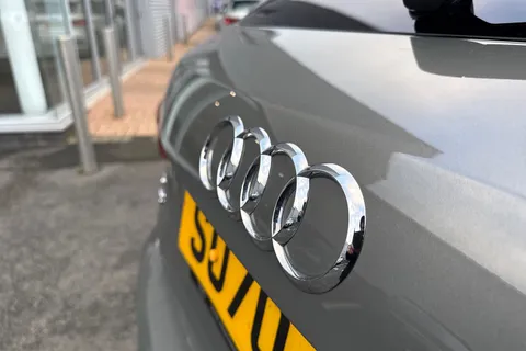 SO70RMV Audi Q3 S line 35 TFSI 150 PS S tronic Thumbnail #32