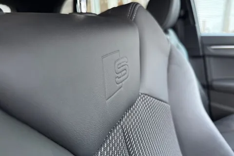 SO70RMV Audi Q3 S line 35 TFSI 150 PS S tronic Thumbnail #43