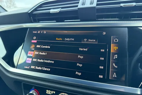 SO70RMV Audi Q3 S line 35 TFSI 150 PS S tronic Thumbnail #59