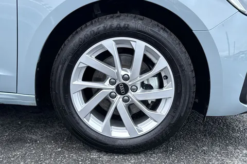 KR75FHG Audi A1 Sport 30 TFSI 116 PS S tronic Thumbnail #12