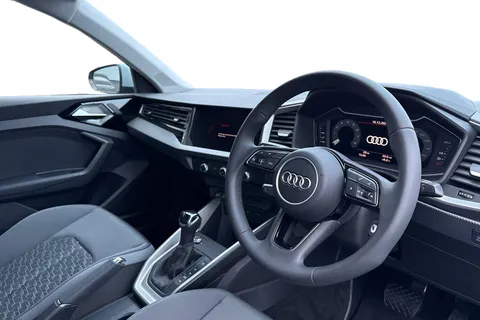 KR75FHG Audi A1 Sport 30 TFSI 116 PS S tronic Thumbnail #15