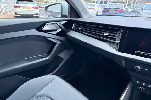 KR75FHG Audi A1 Sport 30 TFSI 116 PS S tronic Thumbnail #21