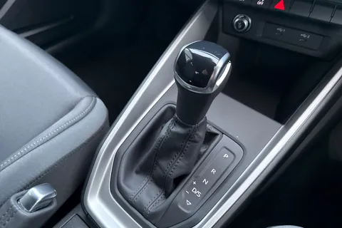 KR75FHG Audi A1 Sport 30 TFSI 116 PS S tronic Thumbnail #24