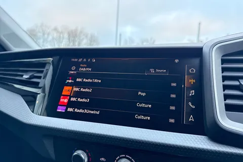 KR75FHG Audi A1 Sport 30 TFSI 116 PS S tronic Thumbnail #60