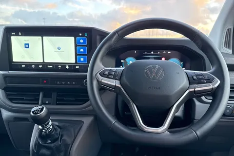 DC75FXF Volkswagen Transporter T28 Panel Van Commerce Plus SWB 110 PS 2.0 TDI 6sp Manual - New Shape Thumbnail #17