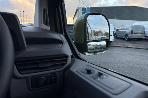 DC75FXF Volkswagen Transporter T28 Panel Van Commerce Plus SWB 110 PS 2.0 TDI 6sp Manual - New Shape Thumbnail #20