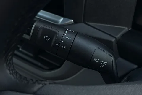 DC75FXF Volkswagen Transporter T28 Panel Van Commerce Plus SWB 110 PS 2.0 TDI 6sp Manual - New Shape Thumbnail #38