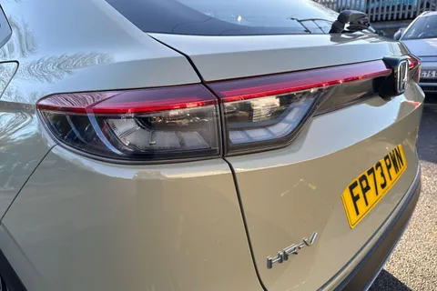 FP73PWN Honda HR-V 1.5 h i-MMD Elegance CVT Euro 6 (s/s) 5dr Thumbnail #17