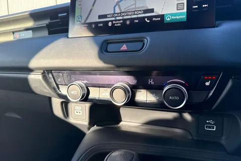FP73PWN Honda HR-V 1.5 h i-MMD Elegance CVT Euro 6 (s/s) 5dr Thumbnail #20
