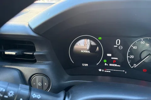 FP73PWN Honda HR-V 1.5 h i-MMD Elegance CVT Euro 6 (s/s) 5dr Thumbnail #39