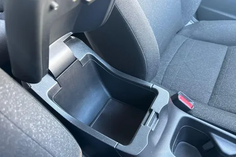 FP73PWN Honda HR-V 1.5 h i-MMD Elegance CVT Euro 6 (s/s) 5dr Thumbnail #44