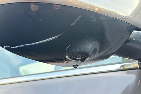 RV69WZO Mitsubishi Outlander 2.4h TwinMotor 13.8kWh 4h CVT 4WD Euro 6 (s/s) 5dr Thumbnail #32