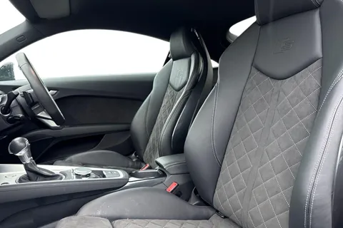 K50KSW Audi TT Coup- Black Edition 40 TFSI 197 PS S tronic Thumbnail #17