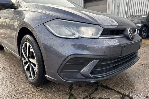  Volkswagen Polo 1.0 TSI Match Euro 6 (s/s) 5dr Thumbnail #9