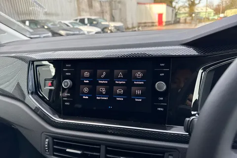  Volkswagen Polo 1.0 TSI Match Euro 6 (s/s) 5dr Thumbnail #35