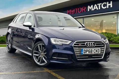 DP68CKO Audi S3 2.0 TFSI Sportback S Tronic quattro Euro 6 (s/s) 5dr Thumbnail #2
