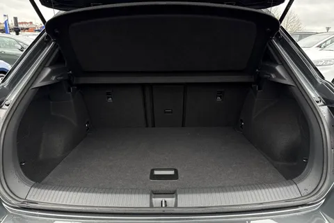 MK73NXZ Volkswagen T-Roc 1.5 TSI Style 5dr DSG **BLACK DESIGN PACK** Thumbnail #8