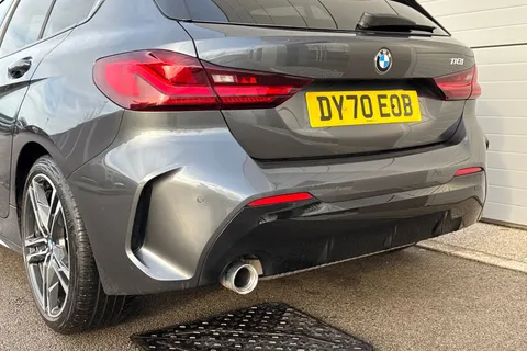 DY70EOB BMW 1 Series 1.5 118i M Sport DCT Euro 6 (s/s) 5dr Thumbnail #9