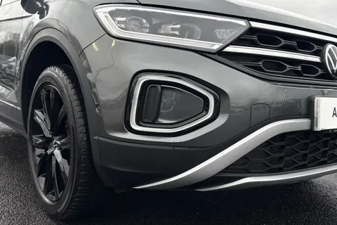MK73NXZ Volkswagen T-Roc 1.5 TSI Style 5dr DSG **BLACK DESIGN PACK** Thumbnail #10