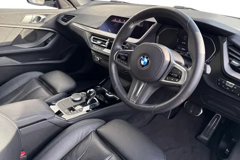 DY70EOB BMW 1 Series 1.5 118i M Sport DCT Euro 6 (s/s) 5dr Thumbnail #15