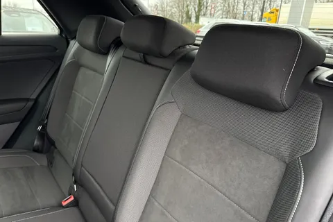 MK73NXZ Volkswagen T-Roc 1.5 TSI Style 5dr DSG **BLACK DESIGN PACK** Thumbnail #20