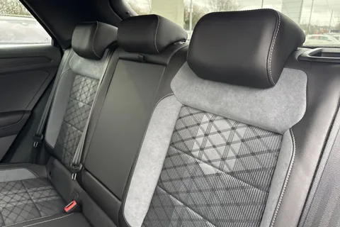 MV75UKO Volkswagen T-Roc 1.5 TSI Black Edition 5dr DSG **19' MISANO BLACK ALLOYS, REAR CAM** Thumbnail #18