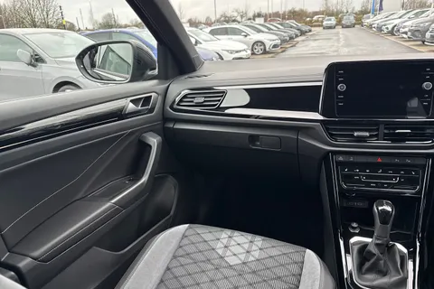 MV75UKO Volkswagen T-Roc 1.5 TSI Black Edition 5dr DSG **19' MISANO BLACK ALLOYS, REAR CAM** Thumbnail #19