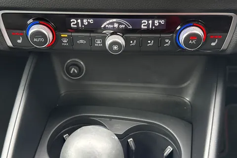 DP68CKO Audi S3 2.0 TFSI Sportback S Tronic quattro Euro 6 (s/s) 5dr Thumbnail #22