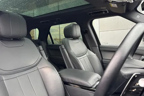 KT73FRO Land Rover Range Rover Sport 3.0 D300 Dynamic SE 5dr Thumbnail #22