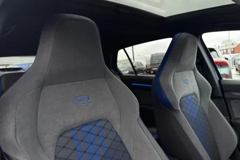 ML75YLZ Volkswagen Golf 2.0 TSI 333 R Black Edition 4Motion 5dr DSG **19'WARMENAU ALLOYS, PAN ROOF, Thumbnail #23