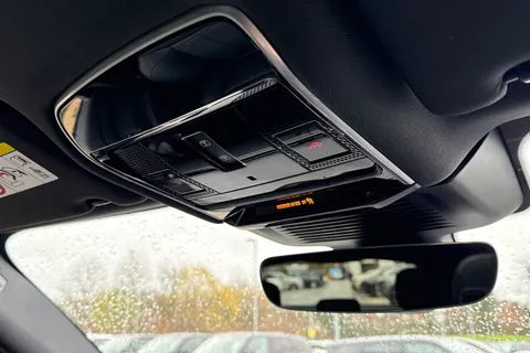 KT73FRO Land Rover Range Rover Sport 3.0 D300 Dynamic SE 5dr Thumbnail #24