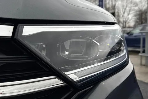 MK73NXZ Volkswagen T-Roc 1.5 TSI Style 5dr DSG **BLACK DESIGN PACK** Thumbnail #26