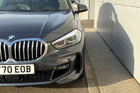 DY70EOB BMW 1 Series 1.5 118i M Sport DCT Euro 6 (s/s) 5dr Thumbnail #27