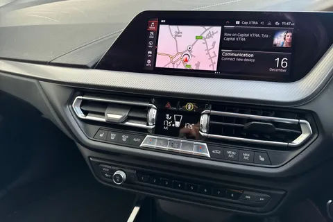 DY70EOB BMW 1 Series 1.5 118i M Sport DCT Euro 6 (s/s) 5dr Thumbnail #33